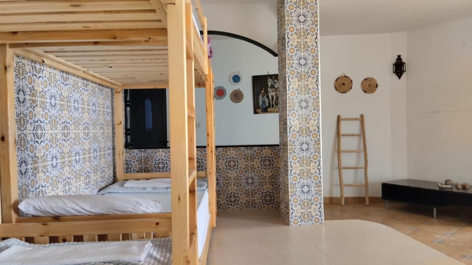 Arima Surf House Vandrehjem Tamraght Eksteriør billede