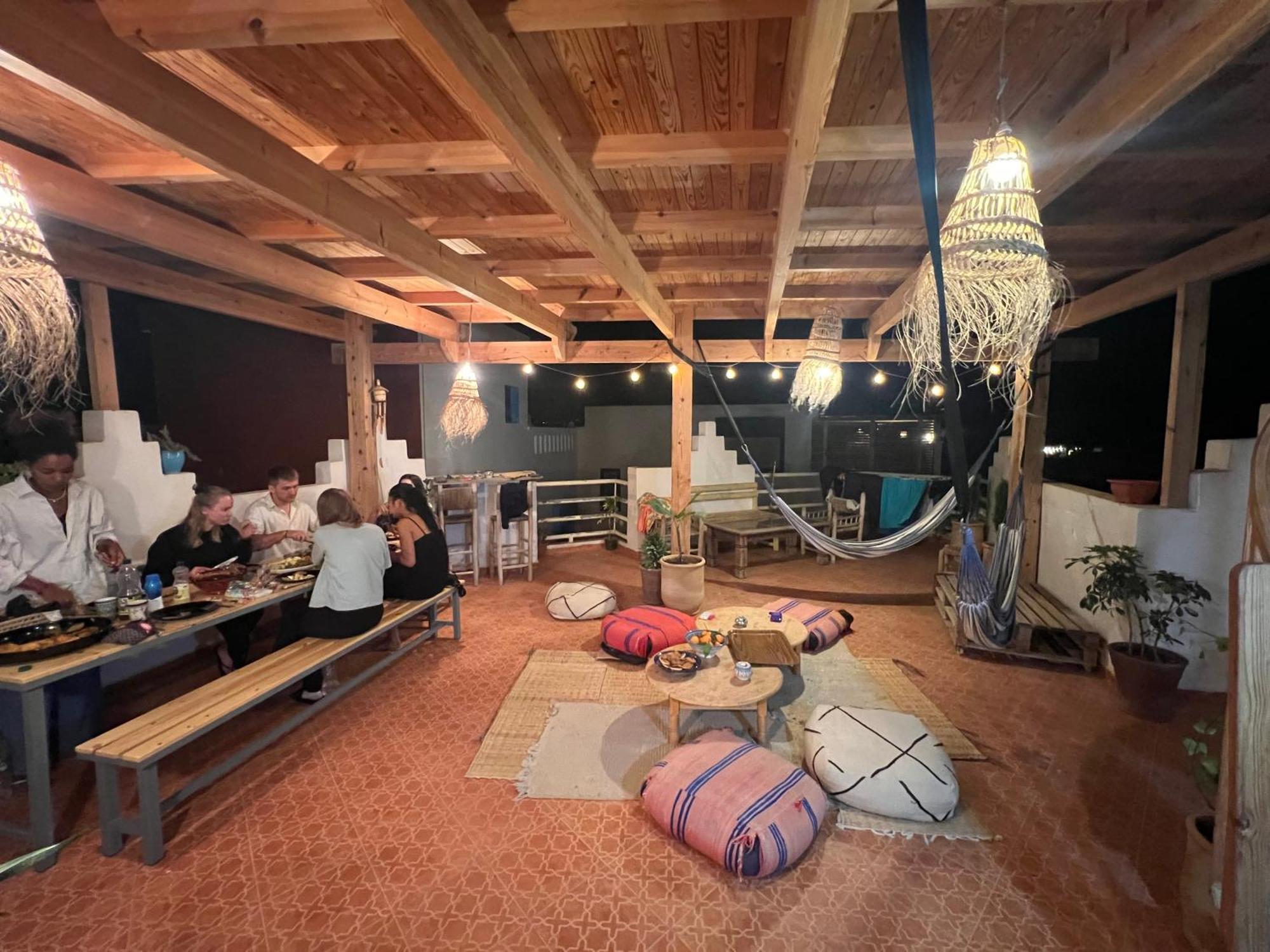 Arima Surf House Vandrehjem Tamraght Eksteriør billede